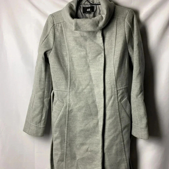 -H & M WOMENS SIZE 6 BELTED COAT GRAY SNAP BUTTONS LINED POCKETS POLY ELASTANE - Picture 6 of 12